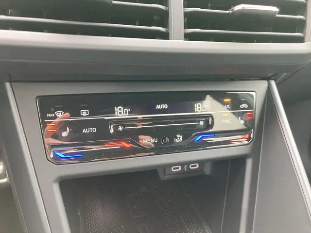 Volkswagen Polo 1.0 TSI R-Line Edition 2025 Benzine 10