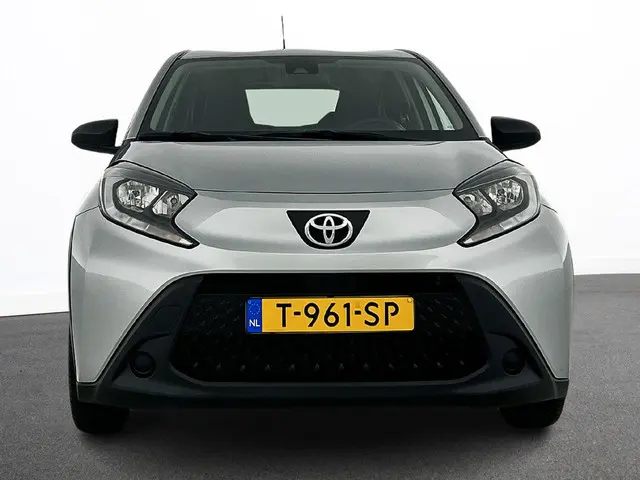 Toyota Aygo X 1.0 VVT-i MT Play 2023 Benzine 5