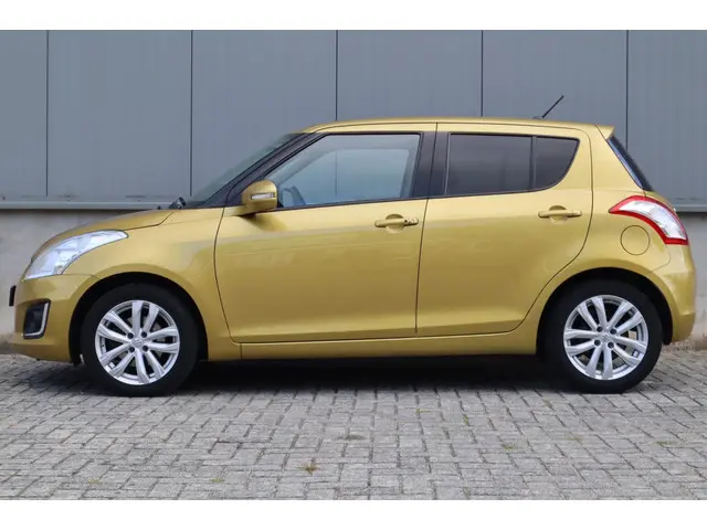 Suzuki Swift 1.2 Exclusive 2015 Benzine 5