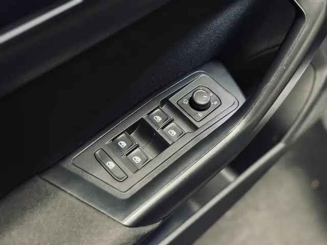 Volkswagen T-Roc 1.0 TSI United 2021 Benzine 11