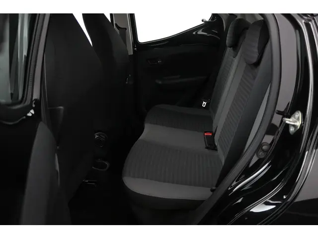 Toyota Aygo 1.0 VVT-i x-play limited 2019 Benzine 18