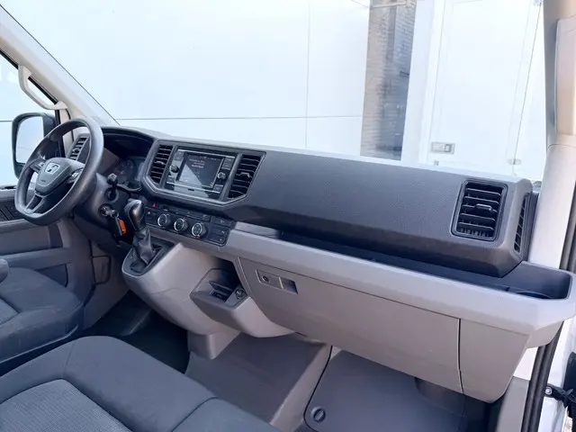 MAN TGE 3.140 2.0 TDI 2023 Diesel 8
