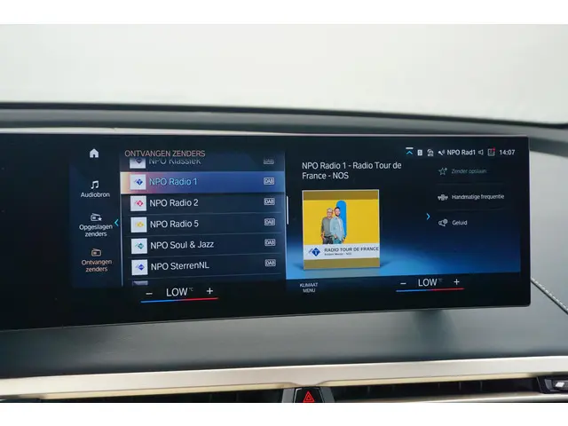 BMW iX xDrive50 2021 Elektrisch 24
