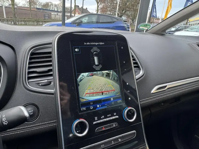 Renault Grand Scénic TCe 140 Bose 2019 Benzine 19