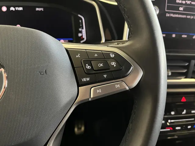 Volkswagen T-Roc 1.5 TSI 150pk DSG R-Line 2024 Benzine 14