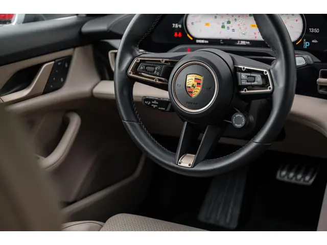 Porsche Taycan Performance 2021 Elektrisch 11