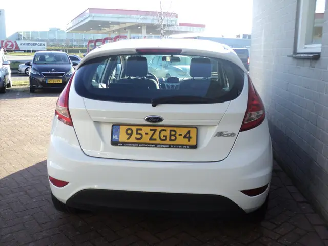 Ford Fiesta 1.25 Champion 5drs airco bj2012 2012 Benzine 5