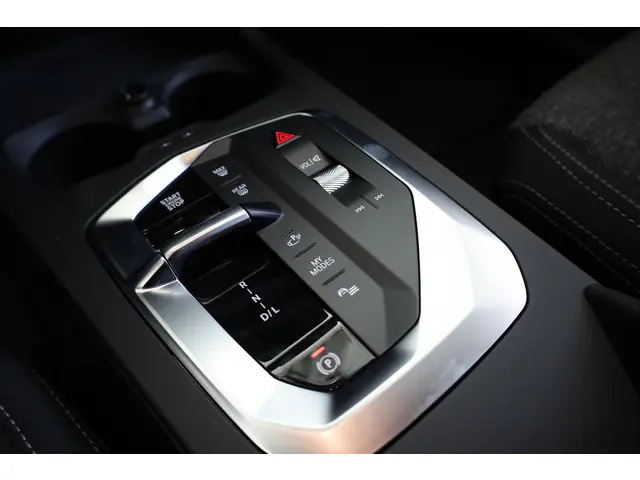 BMW 1 Serie 120 2025 Benzine 20