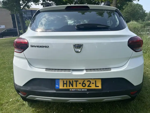 Dacia Sandero Stepway 1.0 TCe 90 Comfort 2022 Benzine 6