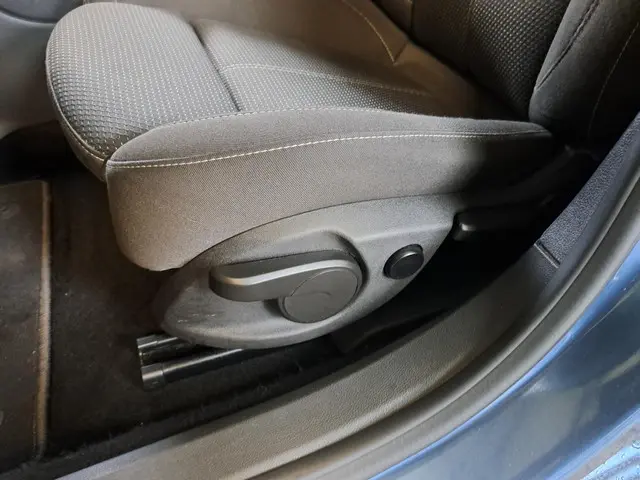 Opel Astra Sports Tourer 1.4 Turbo Edition 2015 Benzine 24