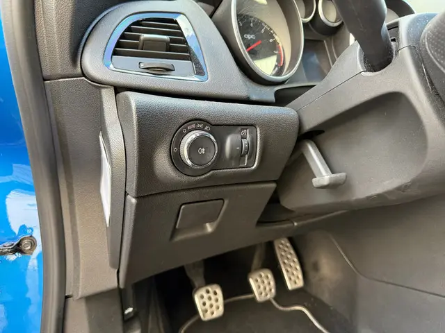 Opel Astra GTC 2.0 Turbo OPC|Schaalstoelen| 2014 Benzine 33