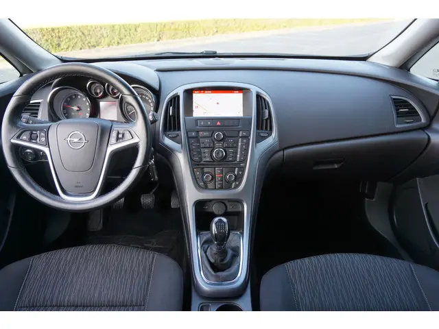 Opel Astra 1.4 Turbo Blitz 2015 Benzine 8