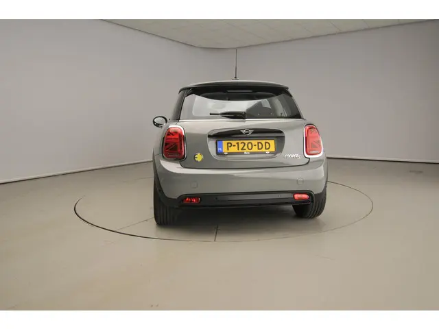 MINI Electric 3-deurs Cooper SE 2022 Elektrisch 3