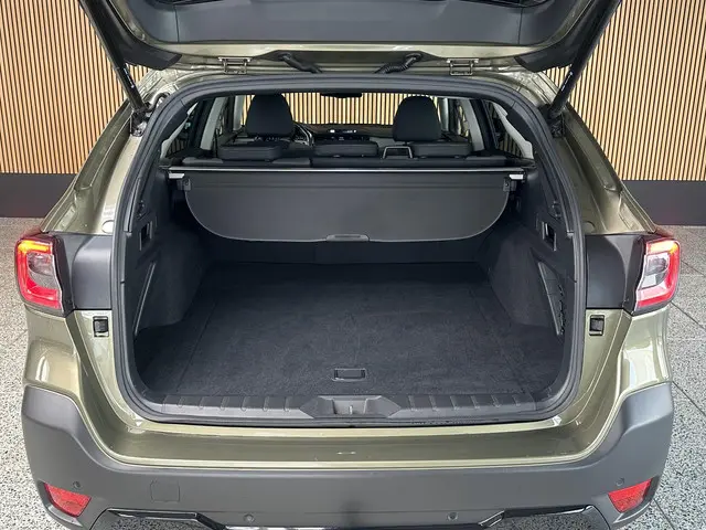 Subaru Outback 2.5i CVT 2022 Benzine 19