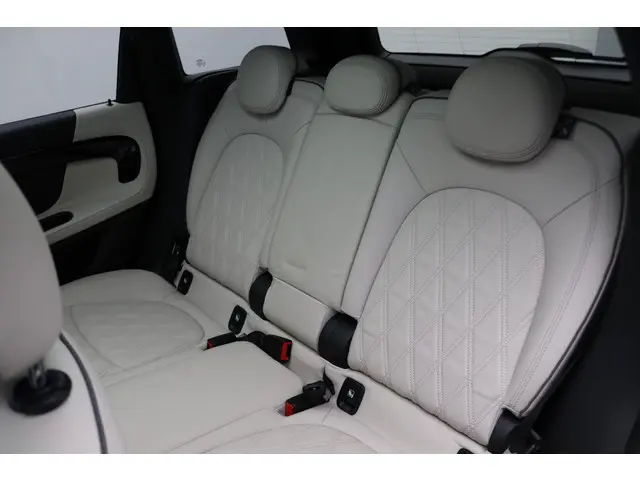 MINI Countryman Cooper S E ALL4 2021 Hybride Benzine 11