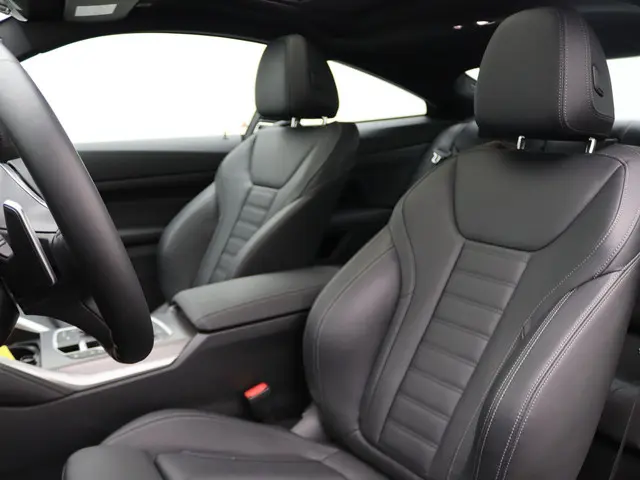 BMW 4 Serie Coupé 420i 2024 Benzine 11