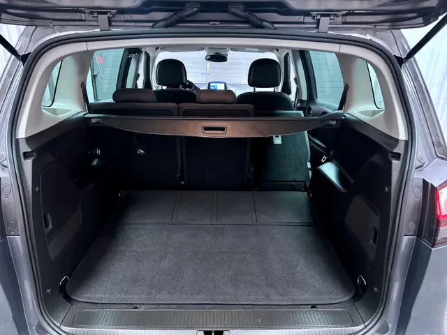 Opel Zafira Tourer 1.4 Cosmo 2013 Benzine 15