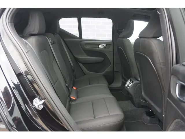 Volvo XC40 1.5 T3 Momentum Pro 2019 Benzine 6