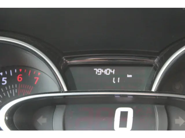 Renault Clio Estate 0.9 TCe Limited 2020 Benzine 30