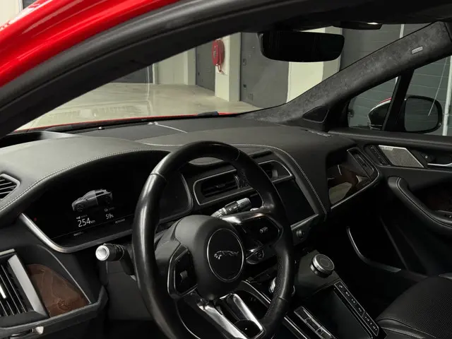 Jaguar I-PACE EV400 HSE 90 kWh 2018 Elektrisch 4