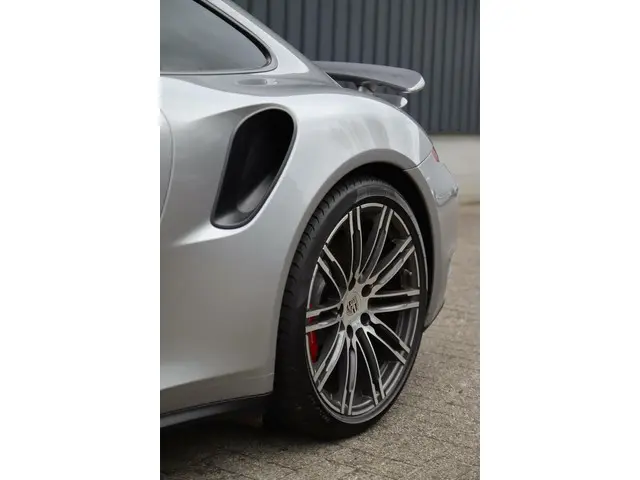 Porsche 911 3.8 Turbo 2013 Benzine 12