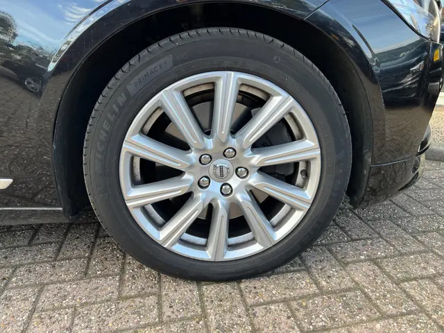 Volvo V90 2.0 T4 Business Luxury+ 2020 Benzine 36