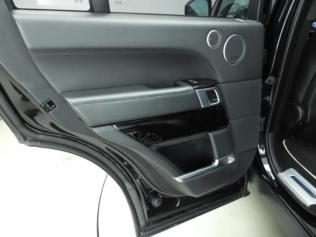 Land Rover Range Rover 5.0 V8 Autobiography 2015 Benzine 29