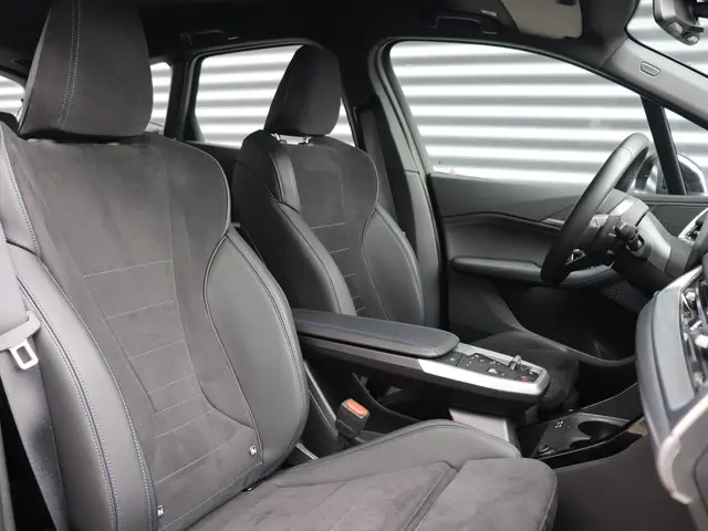 BMW 2 Serie Active Tourer 218i 2024 Benzine 8