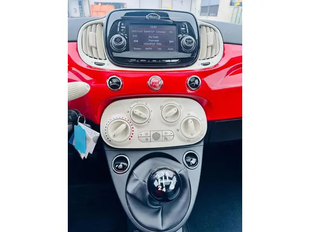 Fiat 500 1.2 Lounge Panorama/Airco/PDC 2018 Benzine 11