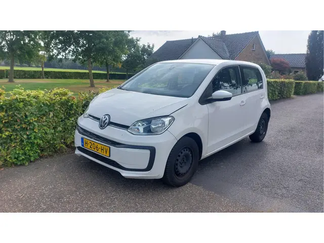 Volkswagen up! 1.0 BMT move up! 2020 Benzine 1