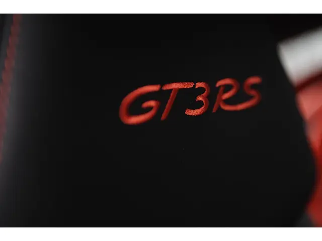 Porsche 911 4.0 GT3 RS | PCCB | Neuslift 2015 Benzine 26