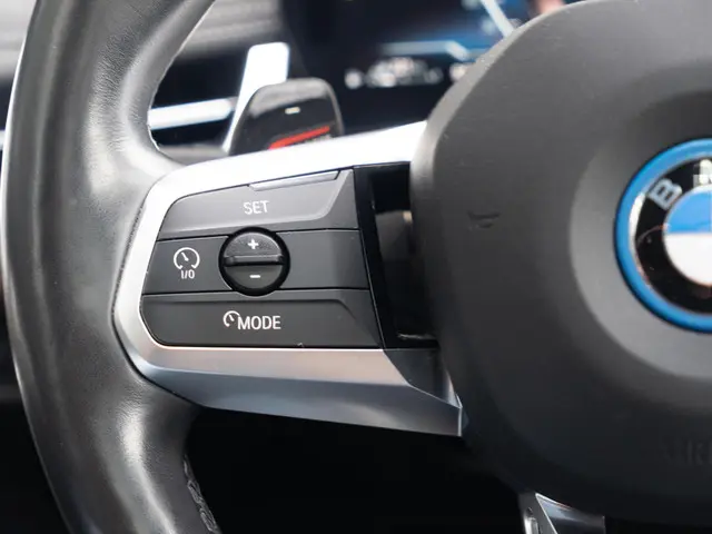 BMW X1 xDrive30e 2023 Hybride Benzine 24