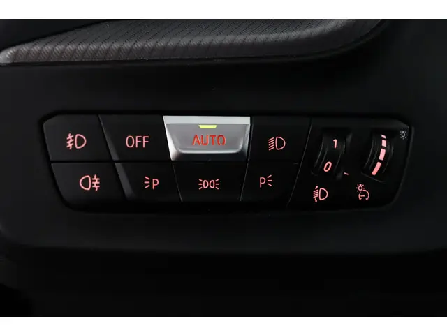 BMW 1 Serie 118i High Executive 2021 Benzine 22