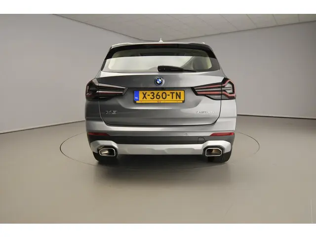 BMW X3 xDrive30e 2024 Hybride Benzine 3