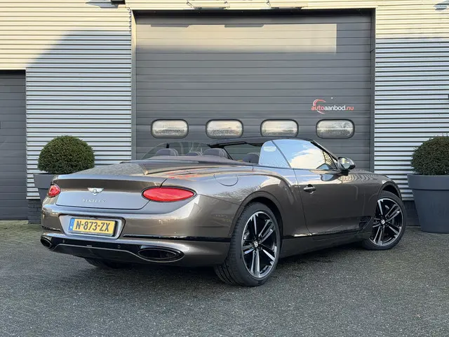 Bentley Continental GT 2