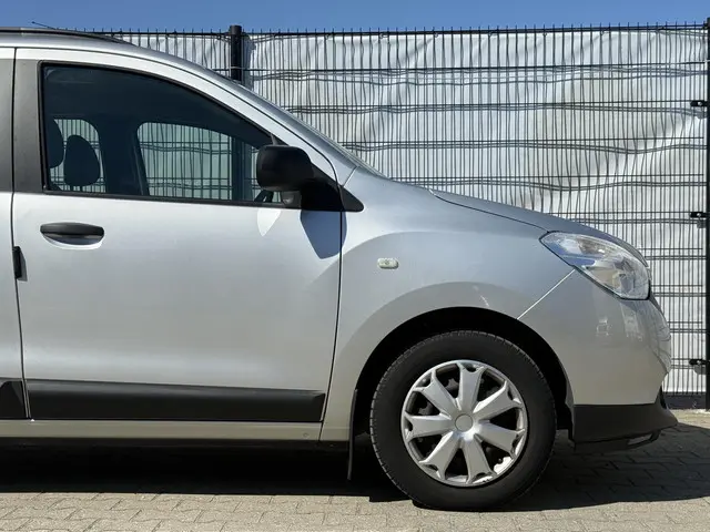 Dacia Lodgy 1.2 TCe Ambiance 5p.Trekhaak! 2013 Benzine 19