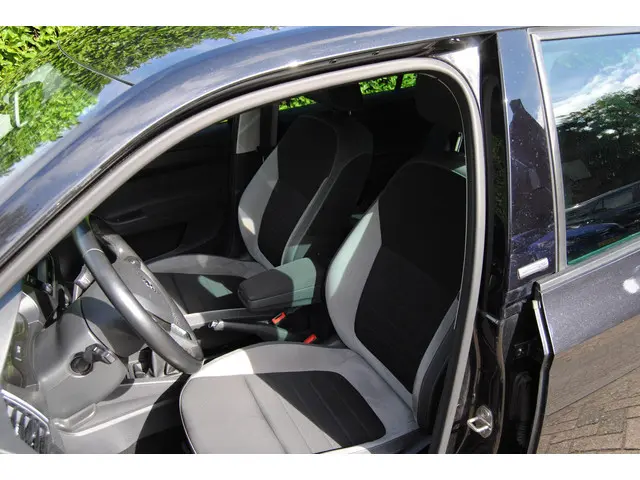 Škoda Fabia 1.2 TSI JOY 2017 Benzine 14
