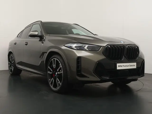 BMW X6 xDrive40i 2024 Benzine 7