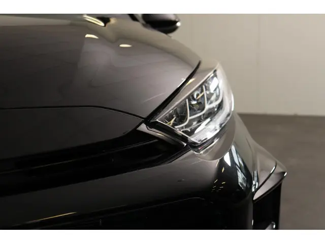 Toyota Yaris 1.6 GR Premium, 1ste eigenaar 2022 Benzine 13