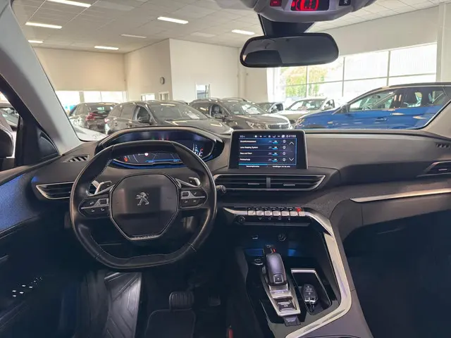 Peugeot 3008 1.2 PureTech Première 2017 Benzine 16