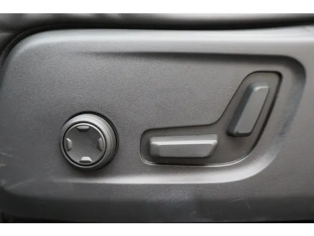 Volvo XC40 2.0 T4 AWD R-Design 2018 Benzine 11