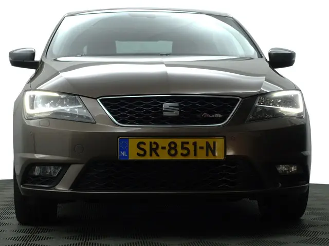 SEAT Toledo 1.4 TSI FR Business Intense Aut- 2018 Benzine 26