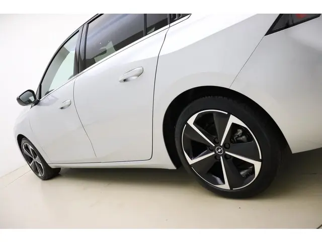 Opel Astra 1.2 Elegance 2023 Benzine 16