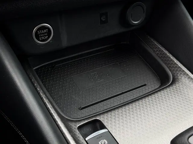 Nissan QASHQAI 1.3 MHEV Xtronic N-Connecta 2025 Benzine 19