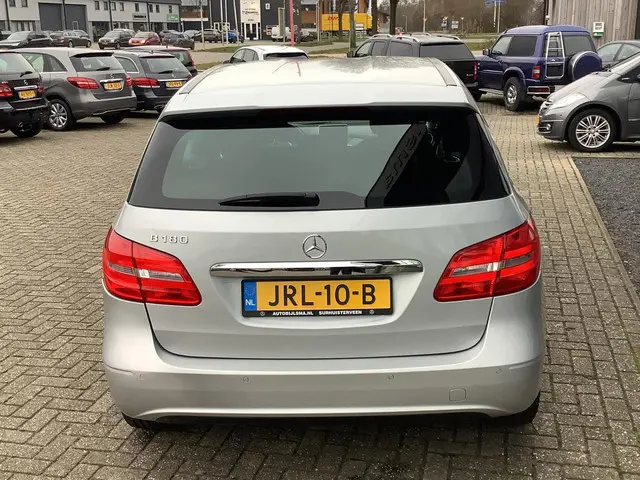 Mercedes-Benz B-Klasse 180 Ambition 2012 Benzine 10