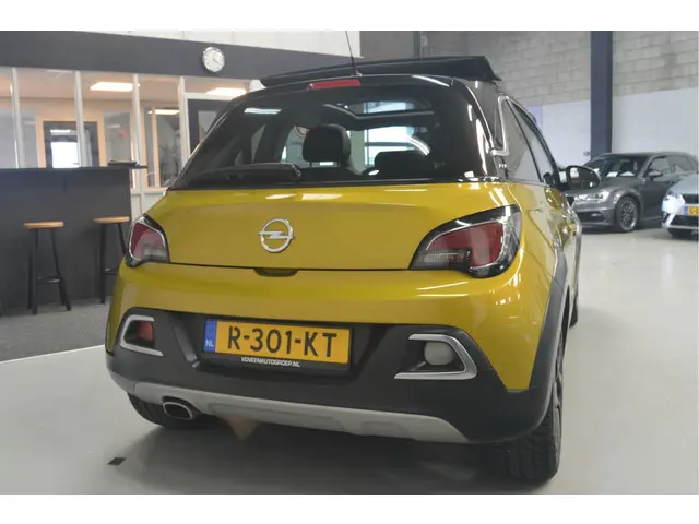 Opel ADAM 1.2 2015 Benzine 4