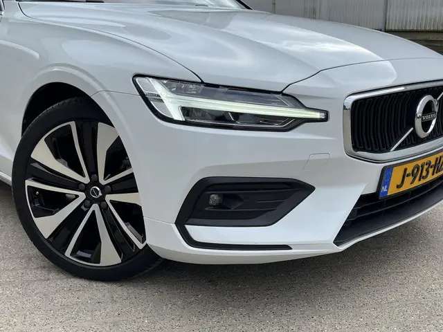 Volvo V60 2.0 B3 Business Pro 2020 Benzine 51