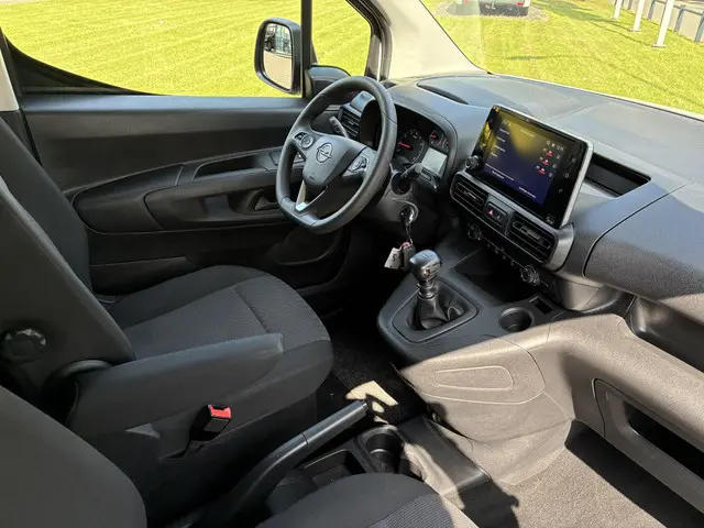 Opel Combo 1.5 Turbo 102Pk L1H1 Edition 2022 Diesel 8