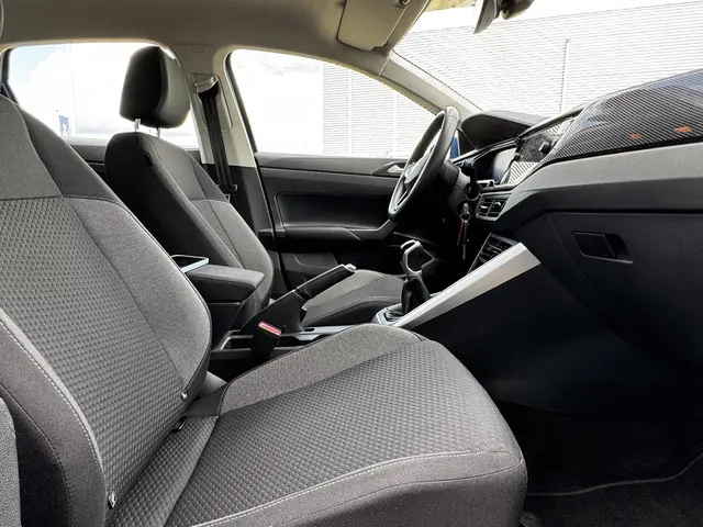 Volkswagen Polo 1.0 TSI Go 2023 Benzine 14