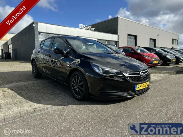 Opel Astra 1.0 Business Executive 2017 Benzine